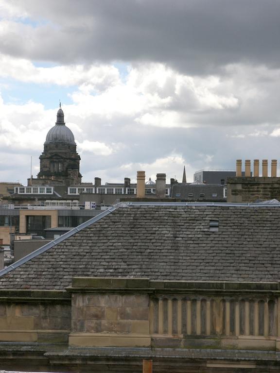 Royal Mile, Edinburgh - 2 Bedroom Apartment 객실 사진